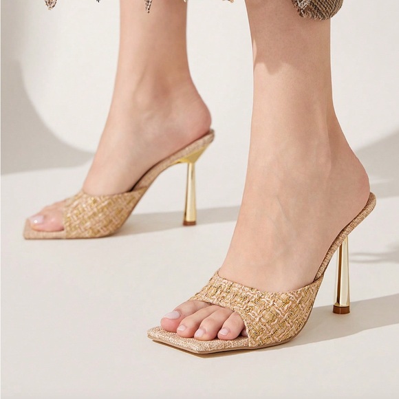 Shoes - 🆕 Square Toe Tweed / Linen Mule  Sandals